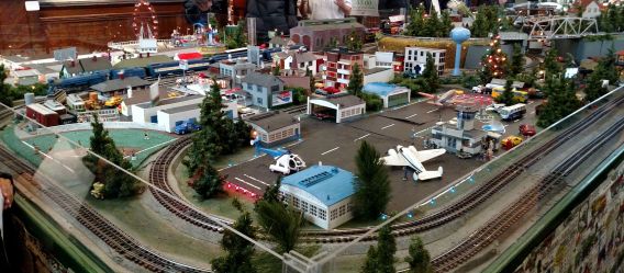 trainshow-pic